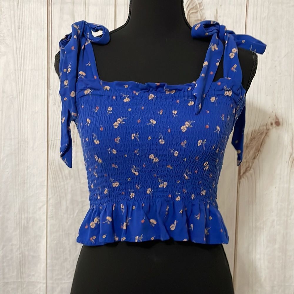 American Eagle Ruched Crop Top